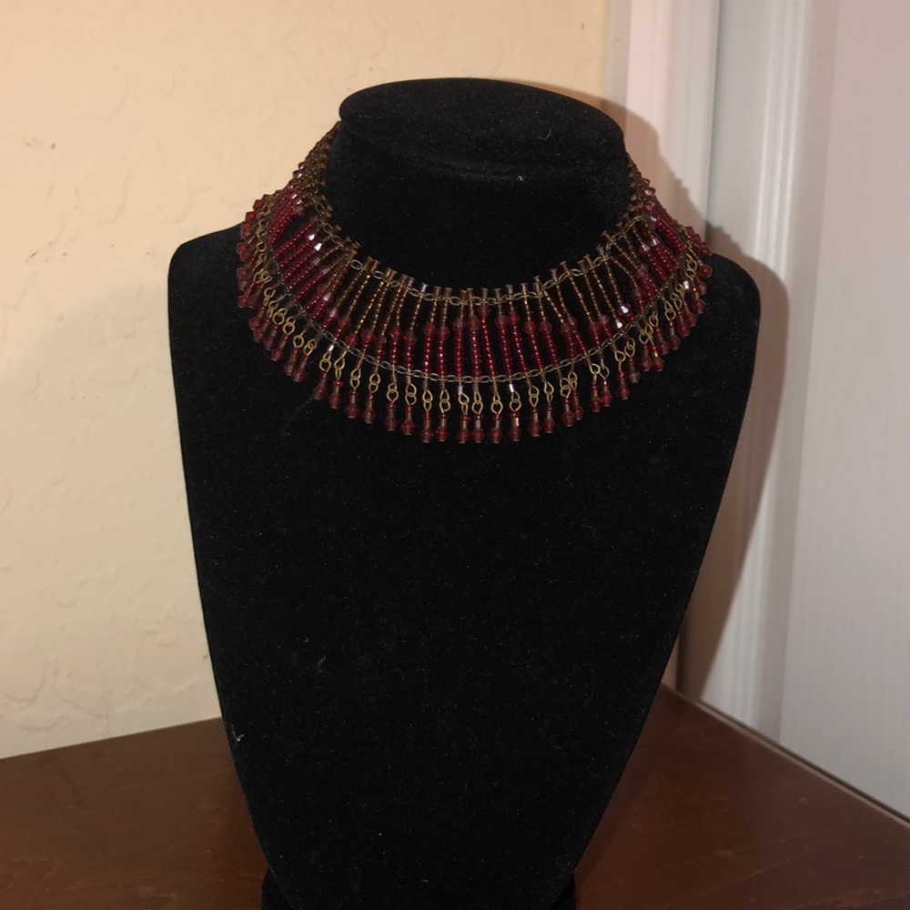 Choker style